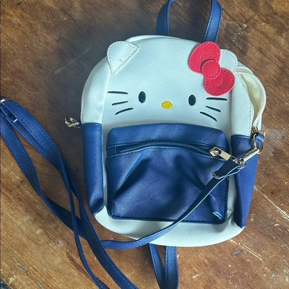 Hello Kitty Convertible Backpack/Purse - Picture 1 of 6